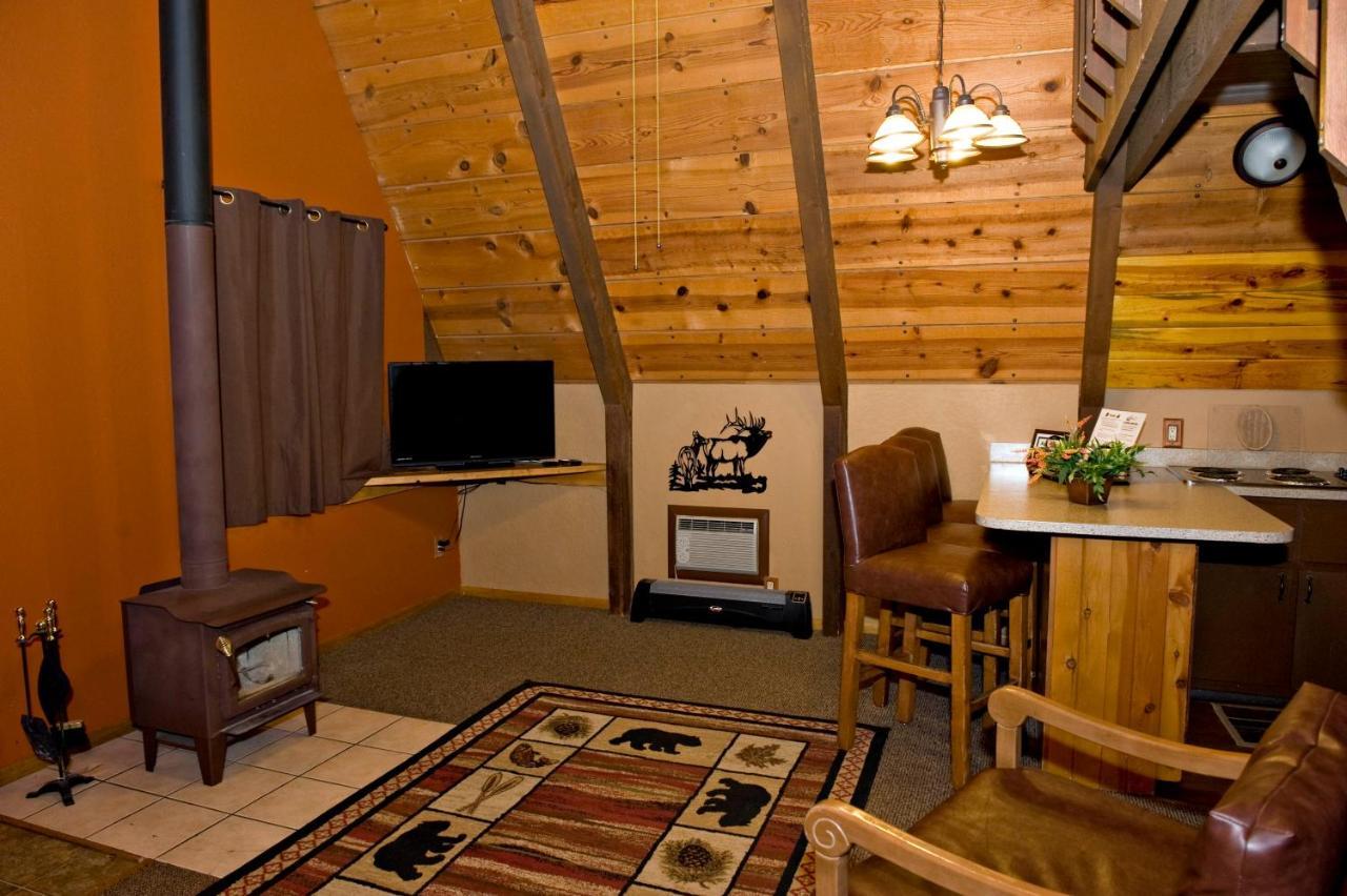 Pine Cabins On Strawberry Hill酒店 外观 照片